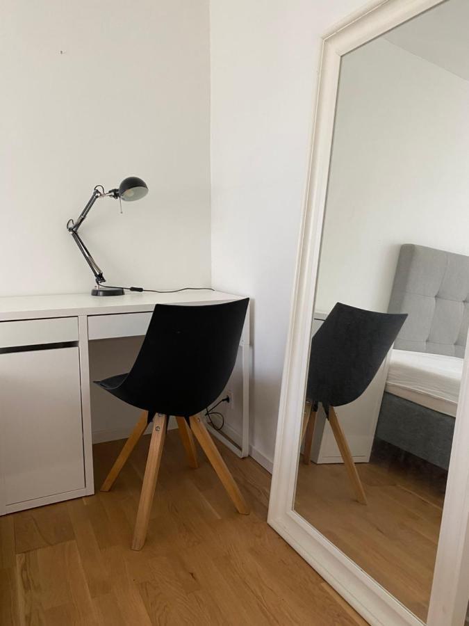 Exclusive 2 Level Etage Next To Arlanda-City Metro Estocolmo Exterior foto