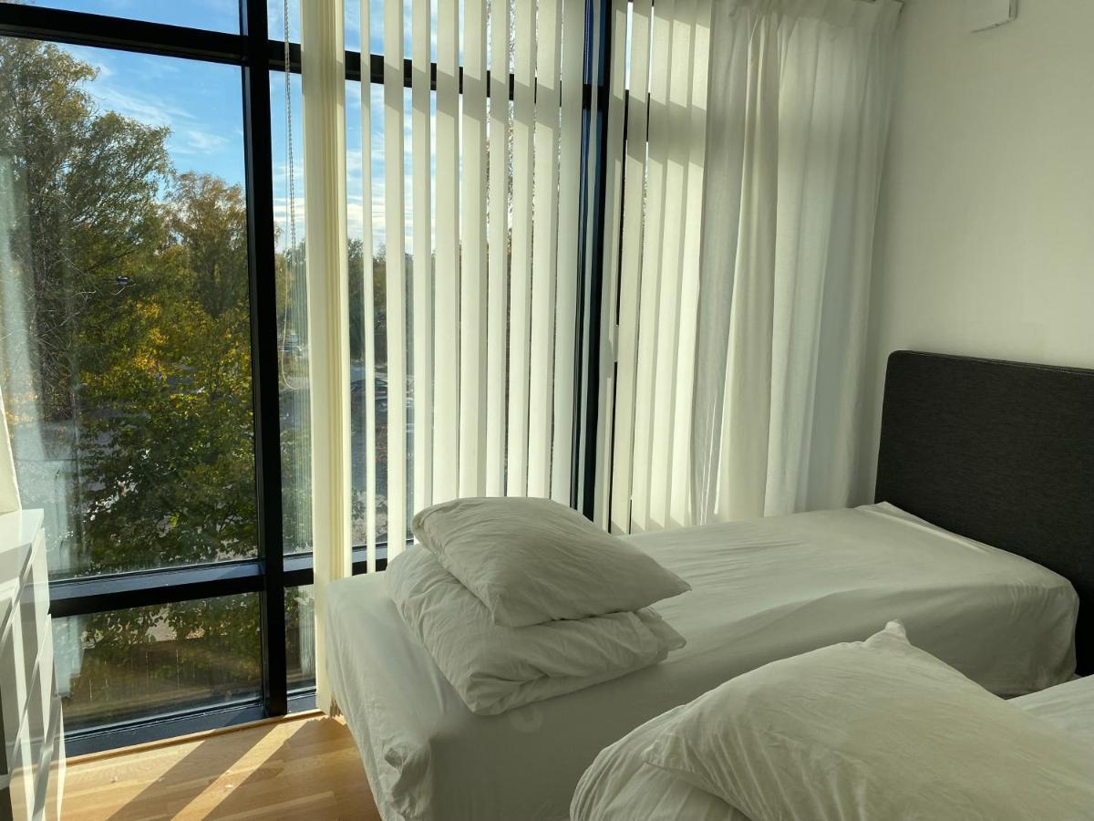 Exclusive 2 Level Etage Next To Arlanda-City Metro Estocolmo Exterior foto