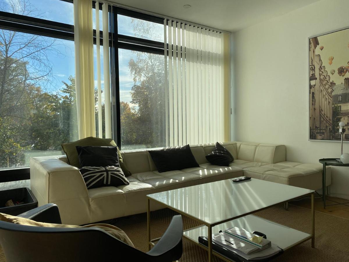 Exclusive 2 Level Etage Next To Arlanda-City Metro Estocolmo Exterior foto