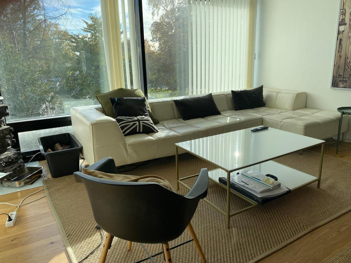 Exclusive 2 Level Etage Next To Arlanda-City Metro Estocolmo Exterior foto